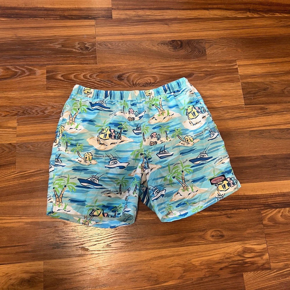 Vineyard Vines Men's Island Palm House Swim Trunks